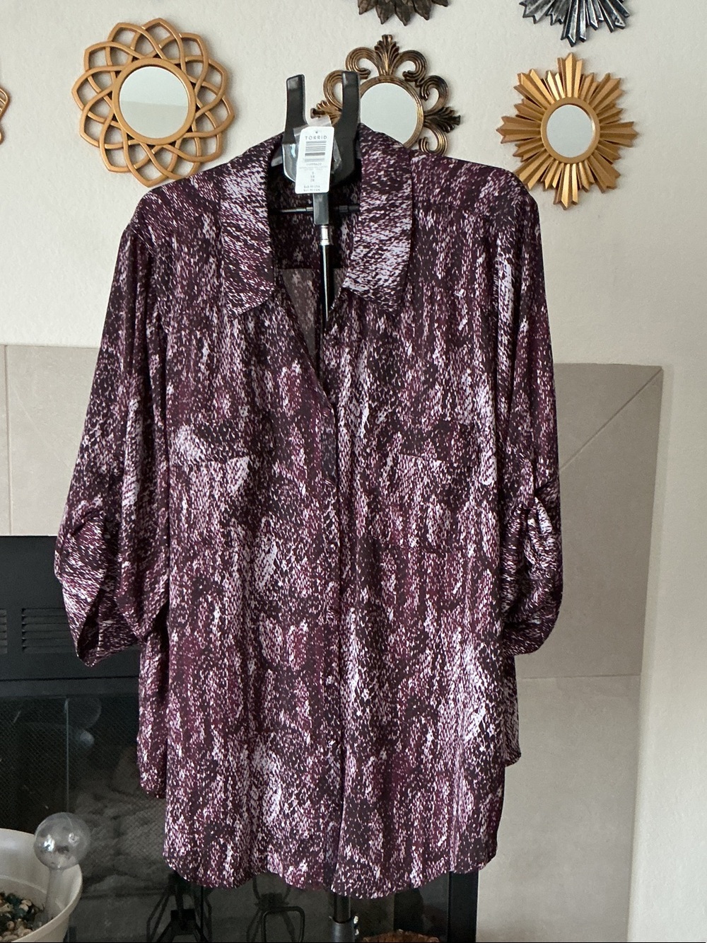 Torrid Women's Long Sleeve purple snake print Button-Up Top w/ front  - Plum